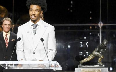 Jayden Daniels gana el Trofeo Heisman tras una gran temporada sin alcanzar los playoffs