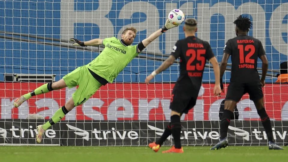 Wirtz encumbra otra gran victoria del Leverkusen