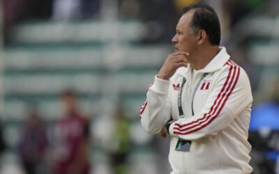 Juan Reynoso deja su lugar como DT de Perú