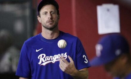 Scherzer se somete a cirugía de espalda y estará fuera los primeros meses del 2024 con los Rangers