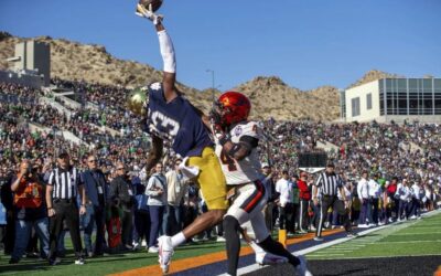 Domina Notre Dame a Oregon State en el Sun Bowl