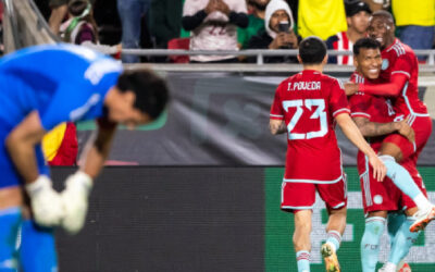 Colombia remonta en el último minuto ante México