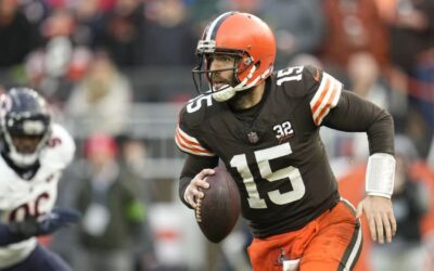 Joe Flacco pasa para 374 yardas y comanda remontada de Browns para vencer 20-17 a Bears