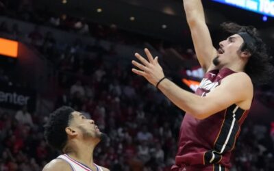 Spoelstra llega a 9 triunfos en Navidad con victoria del Heat 119-113 ante 76ers
