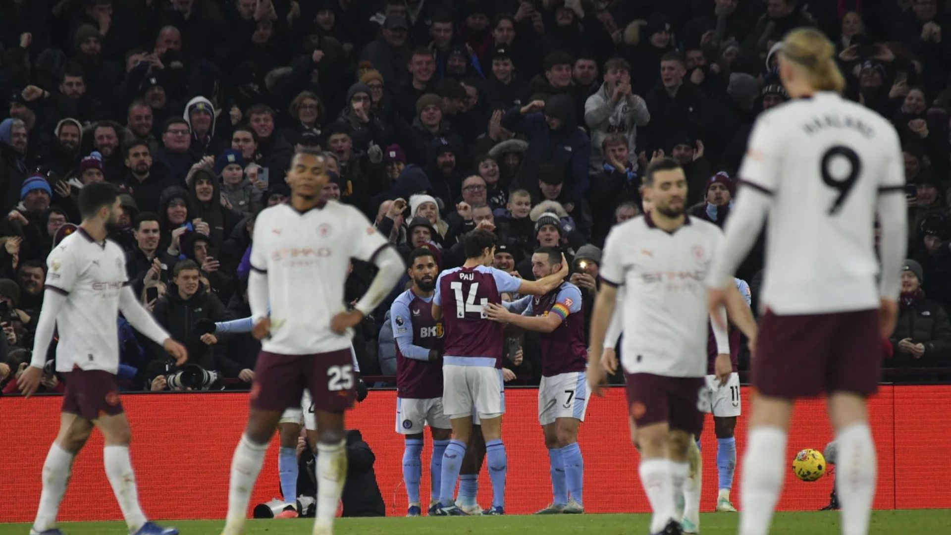 Manchester City sufre otro tropiezo al caer 1-0 ante Aston Villa