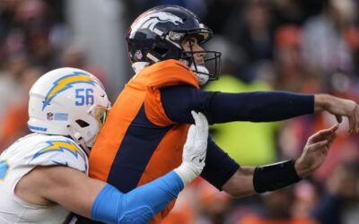 Broncos se apoyan en su defensiva para ganar 16-9 a Chargers, en debut de Stidham en lugar de Wilson