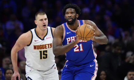 Embiid eclipsa a Jokic; 76ers se imponen 126-121 sobre Nuggets