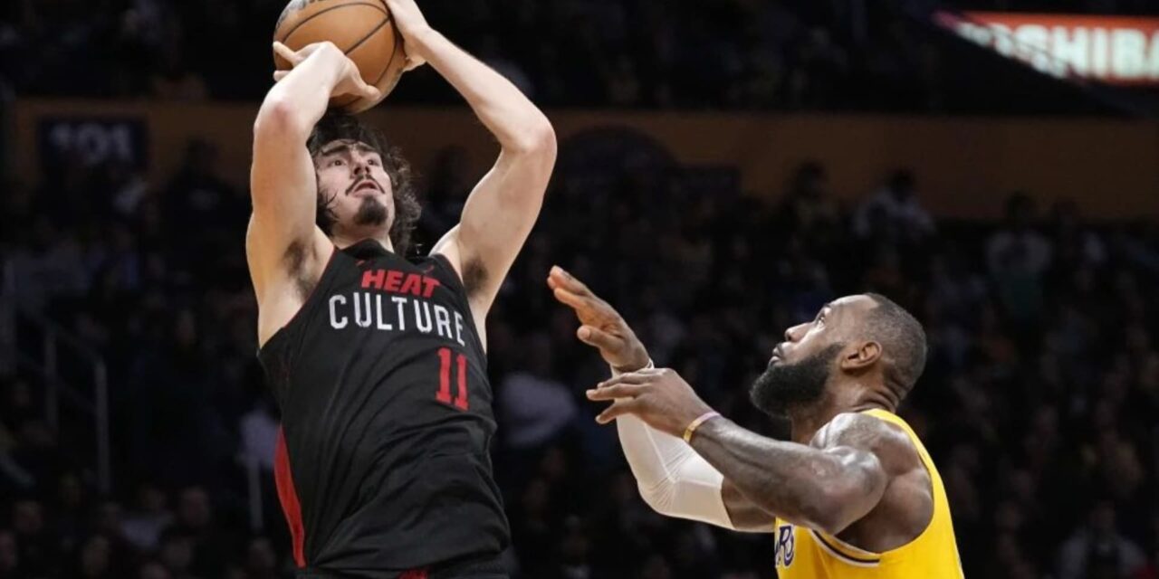 Jaime Jáquez Jr. anota 16 puntos y el Heat vence en el último cuarto 110-96 a los Lakers