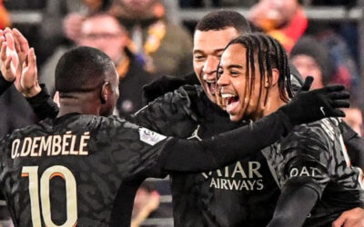 Mbappé y Barcola marcan en la victoria del PSG por 2-0 en Lens