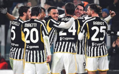 vence 3-0 a Sassuolo y se acerca al líder Inter en la Serie A