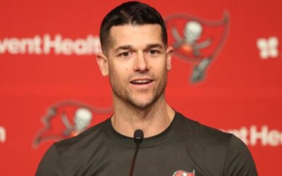 Panthers acuerdan contratar a Dave Canales de los Bucs como nuevo entrenador