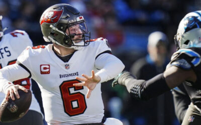 Con goles de campo Bucs vencen 9-0 a Panthers y confirman título divisional