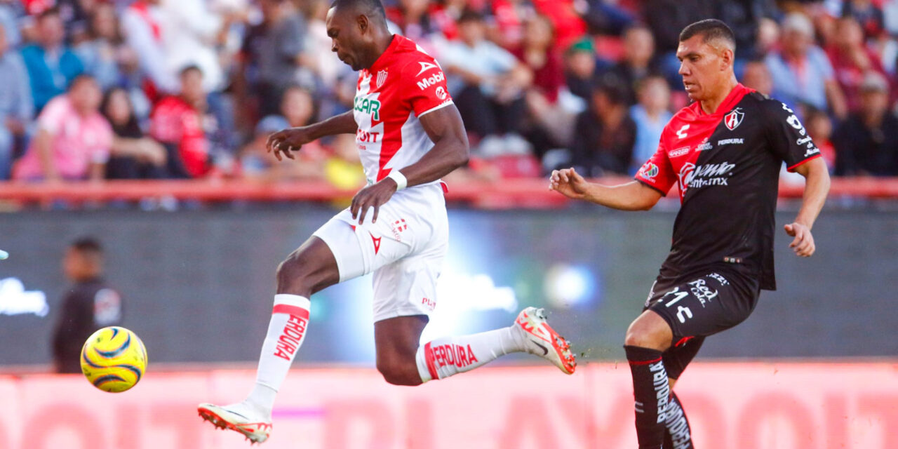 Necaxa sacó triunfo dramático ante el Atlas