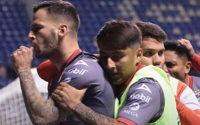 Necaxa remonta y se impone al Puebla