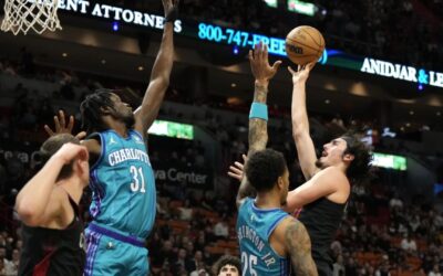 Victoria del Heat sobre los Hornets