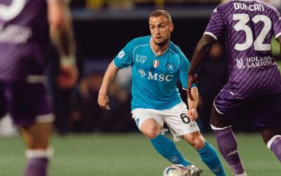 Napoli golea 3-0 a Fiorentina y llega a final de Supercopa italiana