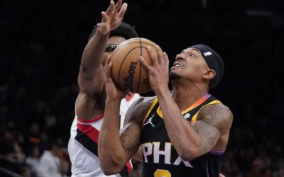 Los Suns, sin Durant, aplastan 109-88 a Trail Blazers para su cuarta victoria al hilo