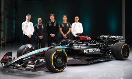 Hamilton está motivado con Mercedes; ‘es un privilegio’