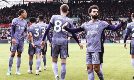 Salah regresa y anota en goleada 4-1 del Liverpool ante Brentford en la Liga Premier