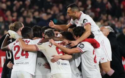 Atlético de Madrid pierde terreno con derrota 1-0 ante Sevilla