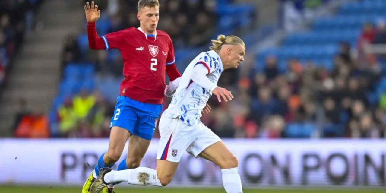 Haaland, derrota y tres partidos sin marcar con Noruega tres años después