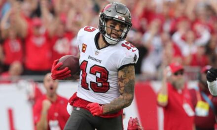 Mike Evans renueva con los Tampa Bay Buccaneers