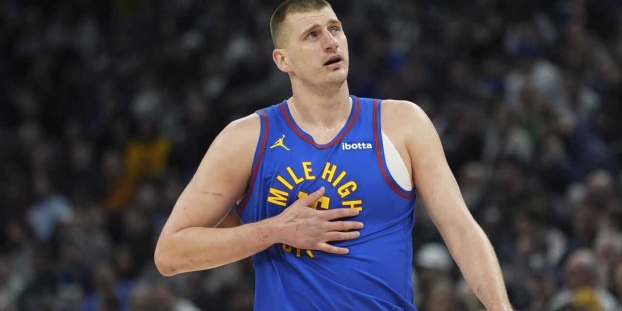 Con 35 puntos de Jokic, Nuggets evitan la remonta de Timberwolves para ganar 115-112