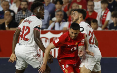 El Sevilla sentencia la permanencia y deja al Mallorca a la espera de conseguirla