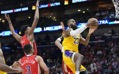 Lakers aseguran un lugar en los playoffs con victoria sobre los Pelicans.
