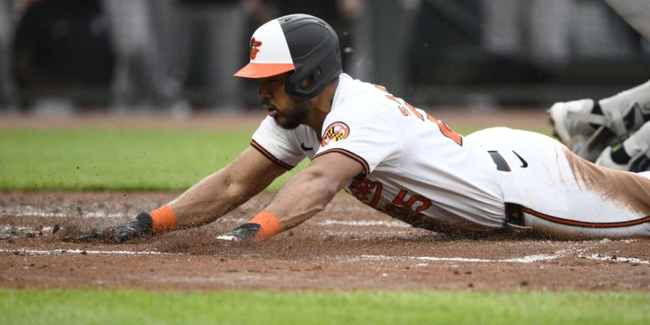 Orioles superan 4-2 a Yankees y se llevan los 2 primeros juegos de la serie a 4