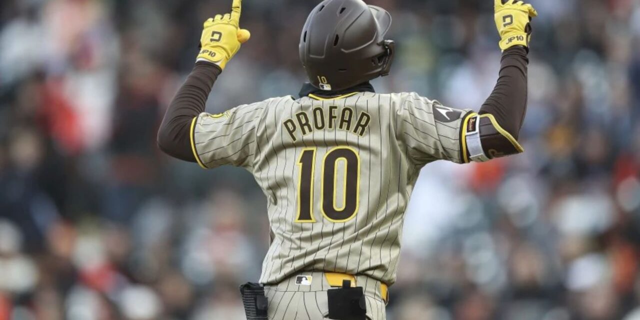 Profar logra grand slam; Padres blanquean 4-0 a Gigantes