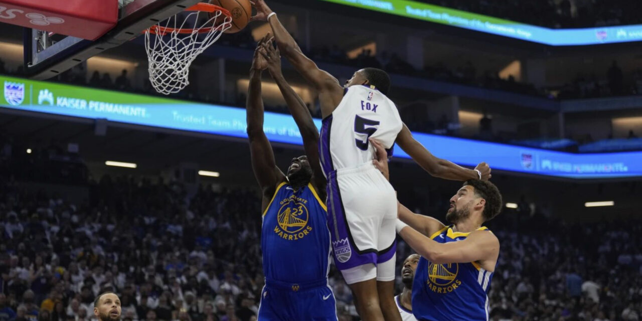 Kings eliminan a Warriors en el minitorneo; los arrollan 118-94