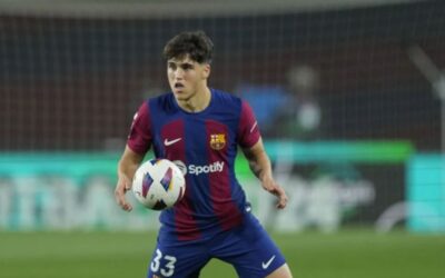 Pau Cubarsí, renovado hasta 2027 con el FC Barcelona
