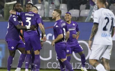 Fiorentina iguala con Napoli, que ahora podrá ser cuando mucho 8vo en Italia