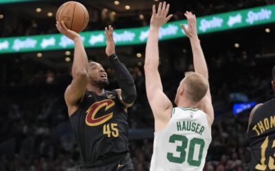 Mitchell ayuda a que Cavs apaleen 118-94 a Celtics para igualar semifinal del Este