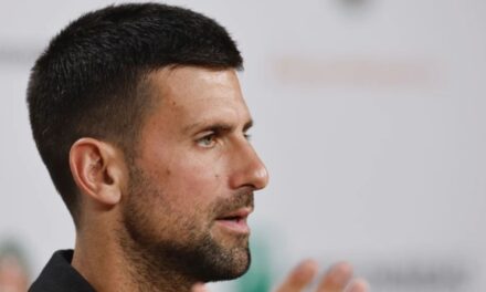 Djokovic llega a Roland Garros con ‘bajas expectativas y altas esperanzas’