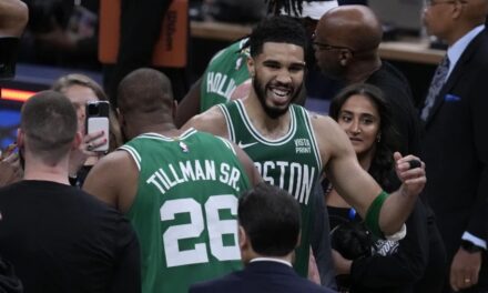 Los Celtics jugarán las Finales de la NBA al vencer 105-102 a los Pacers para completar la barrida