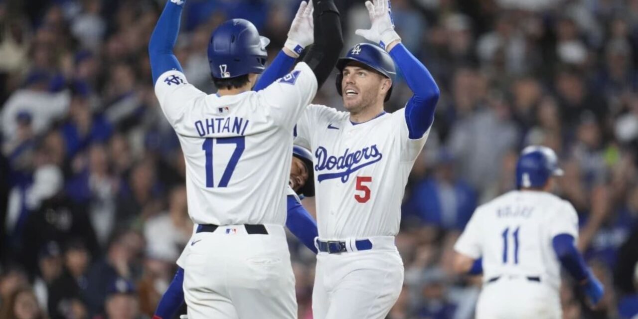 Grand slam de Freeman y sólida salida de Yamamoto impulsan a Dodgers a vencer 6-4 a Diamondbacks