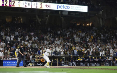 Cronenworth pone fin al juego con jonrón y Padres superan 7-6 a Cerveceros
