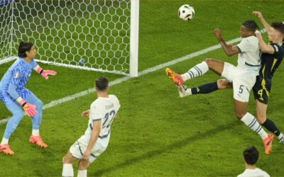 Con gol de Shaqiri, Suiza asegura el empate 1-1 con Escocia en la Euro