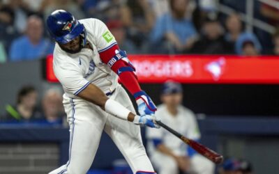 Con jonrón y 6 remolcadas, Guerrero guía a los Azulejos en el triunfo sobre Yankees, 9-3