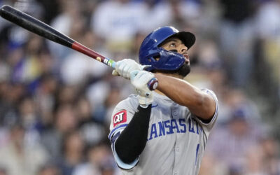 Con grand slam de MJ Melendez con 12 lanzamientos, Reales superan 7-2 a Dodgers