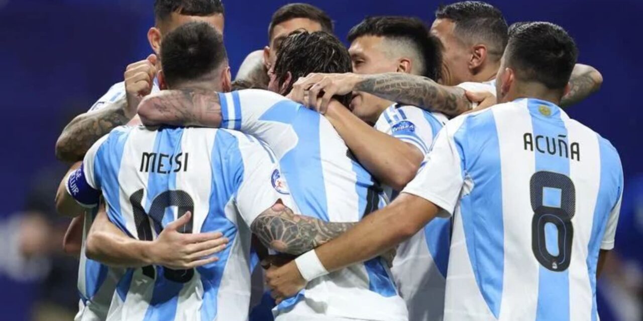 Argentina empezó la defensa del título en la Copa América: 2-0 a Canadá con los goles de Julián y Lautaro