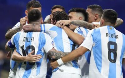 Argentina empezó la defensa del título en la Copa América: 2-0 a Canadá con los goles de Julián y Lautaro