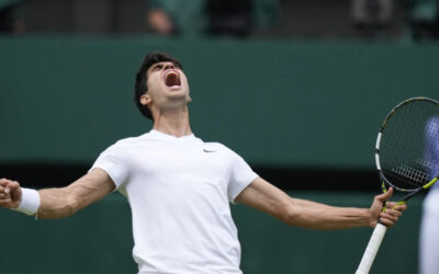 Alcaraz avanza a la final de Wimbledon y va por su cuarto título de Grand Slam