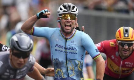 Cavendish superó el récord de Merckx de más etapas ganas en el Tour de Francia con su 35ma victoria