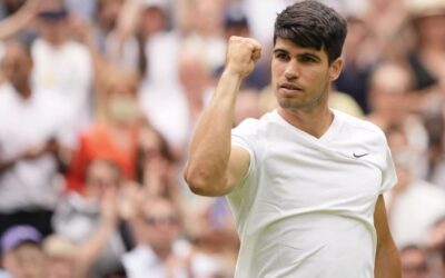 El campeón Carlos Alcaraz debuta con victoria en Wimbledon