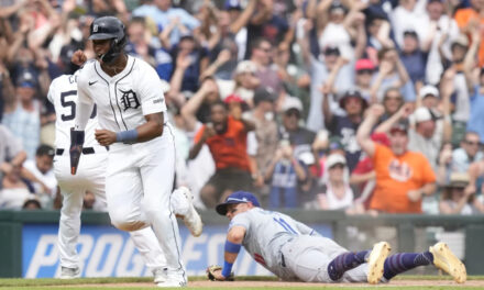 Tigres aprovechan errores de Ramírez para vencer 4-3 a Dodgers