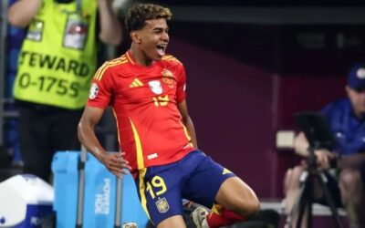 España vence 2-1 a Francia y clasifica para la final de la Eurocopa