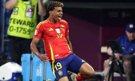 España vence 2-1 a Francia y clasifica para la final de la Eurocopa